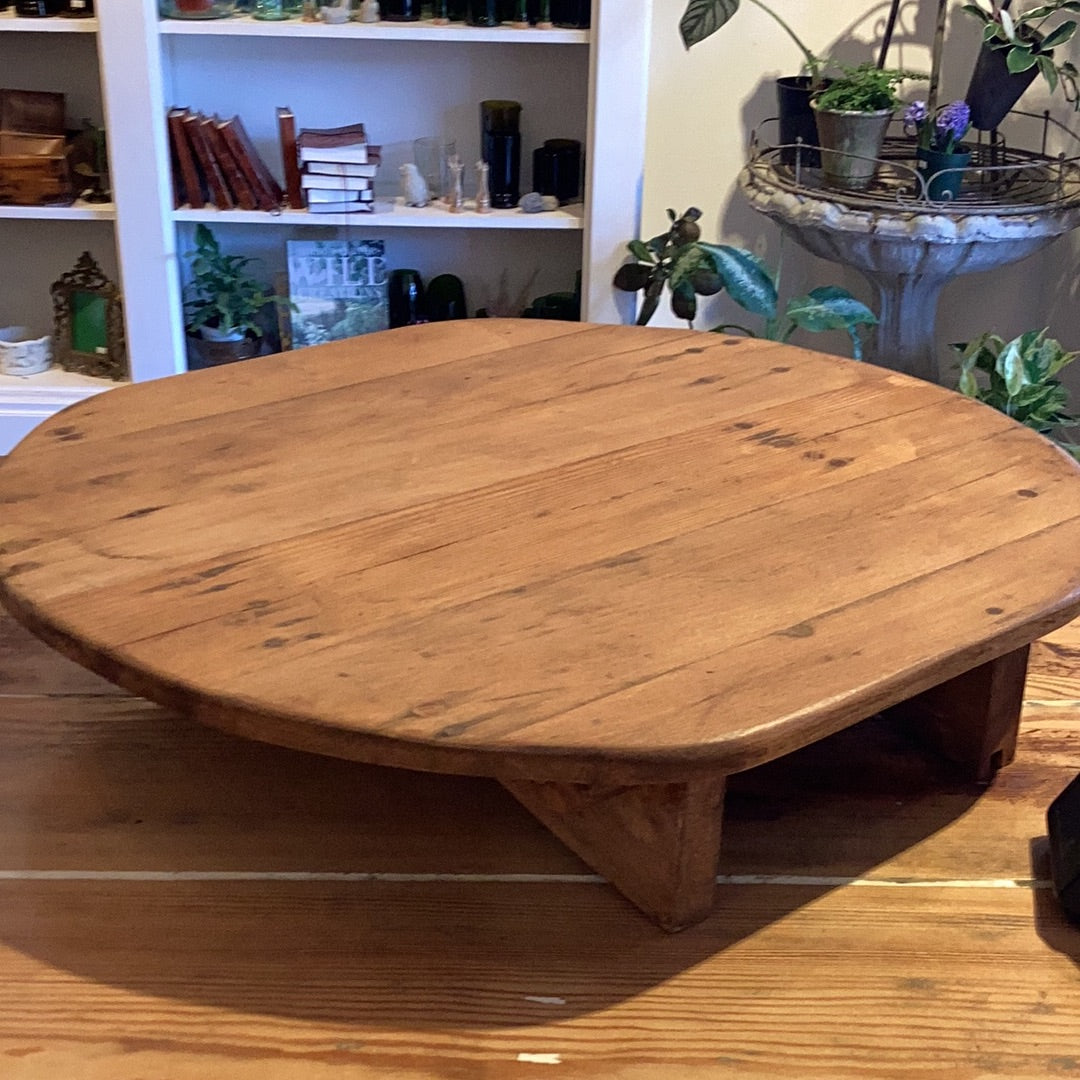 Round Footed Board