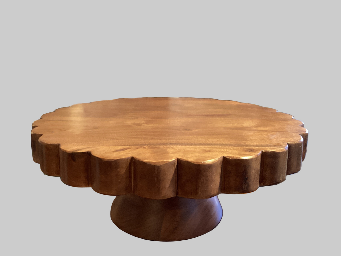 Scalloped Cake Stand