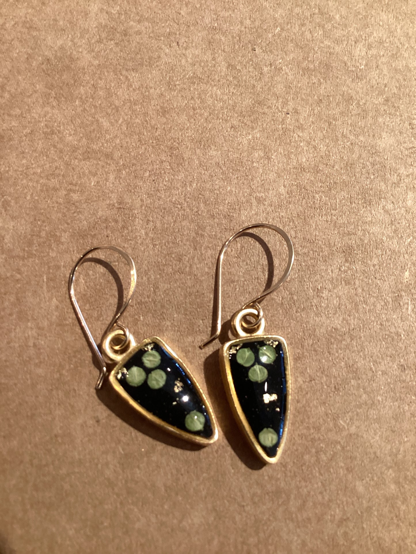 Gold Arrowhead w/Seed Pods