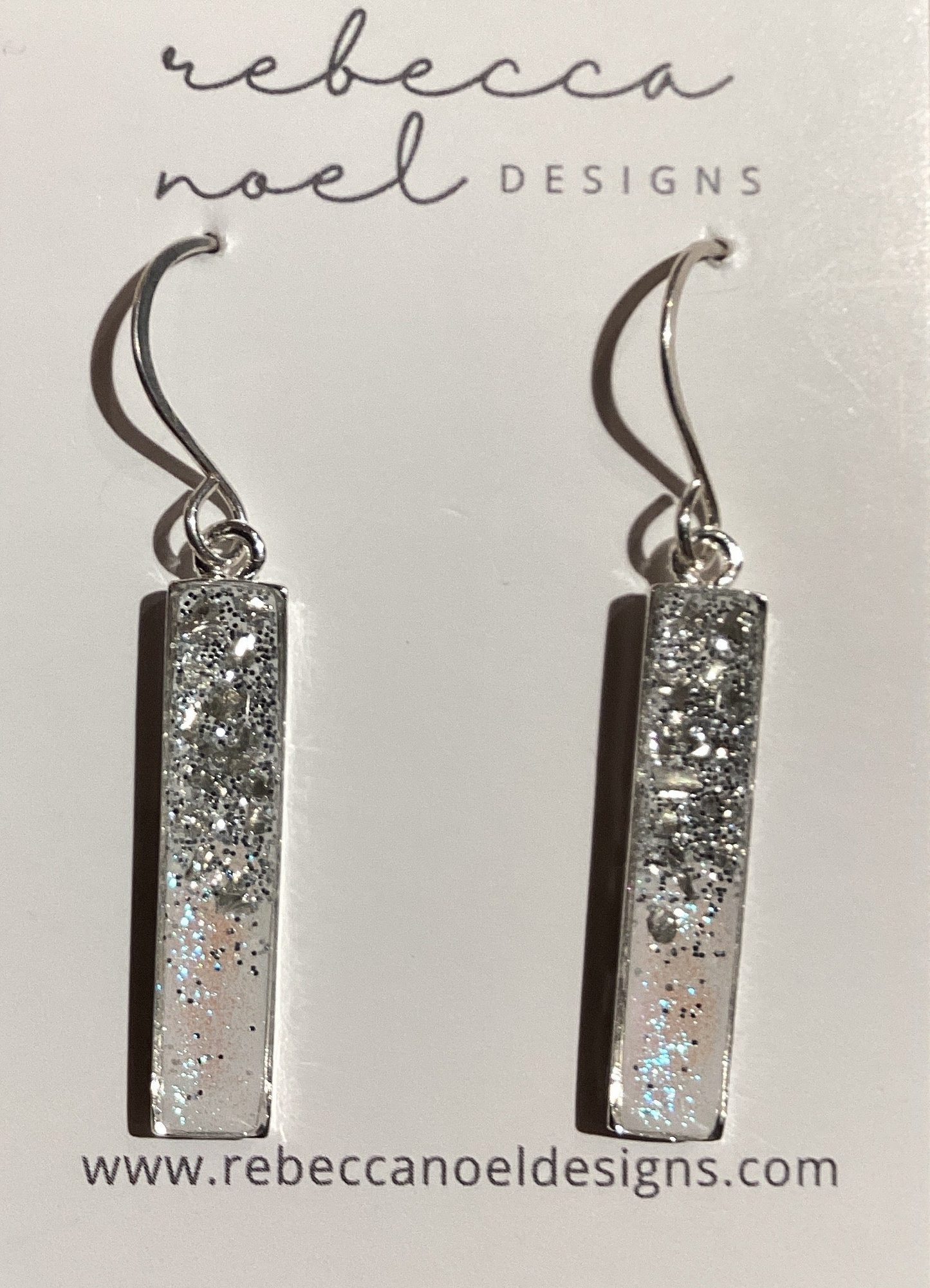 S Bar Earring White/Glitter