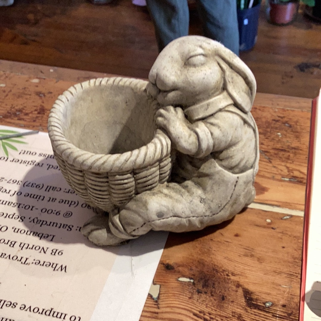 Bunny w/Basket