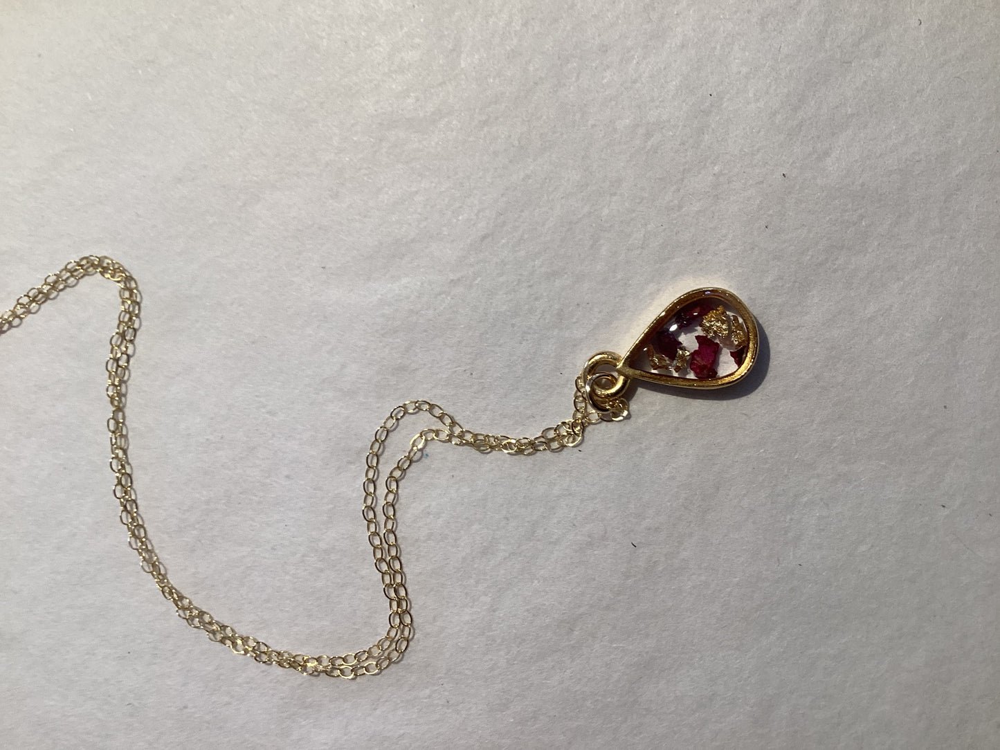 G Teardrop w/Roses