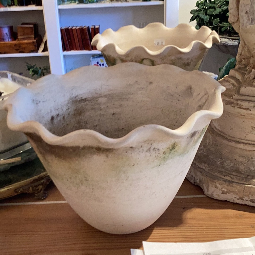 Bisque Terra Cotta Pot w/Scalloped Edge