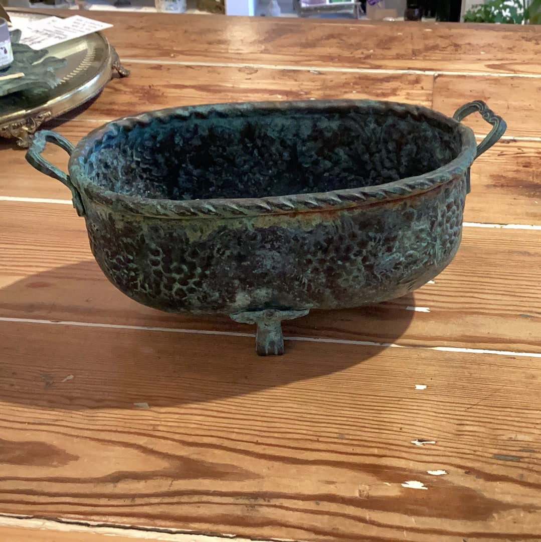 Oval Planter w/ handle and feet - Grapevine Design