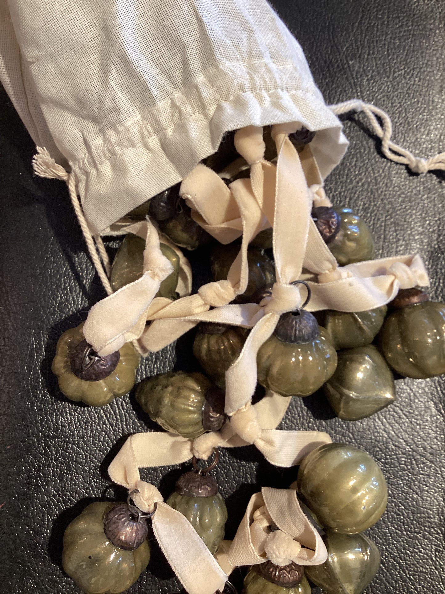 Mercury Ornament Garland - Olive
