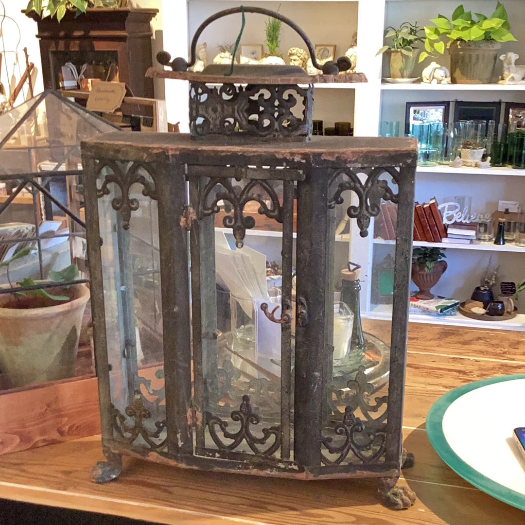 Terrarium- Tall and Slender with Feet
