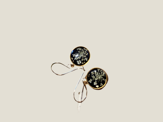 Earring G Circle w/Queen Anne’s Lace