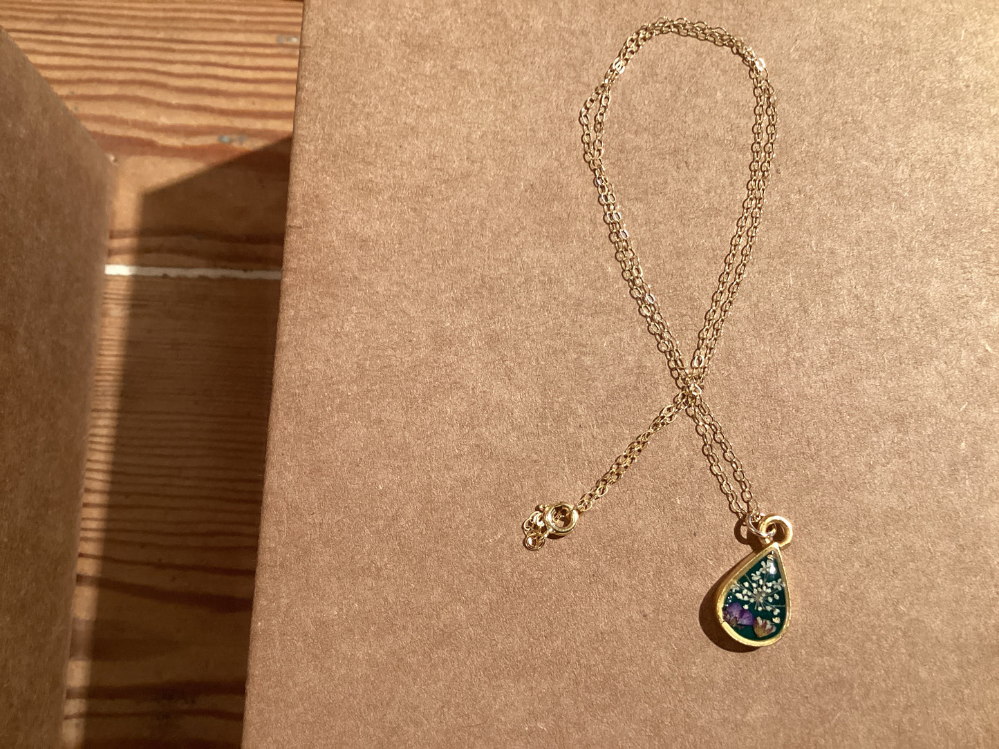 G Teardrop w/Green Flowers