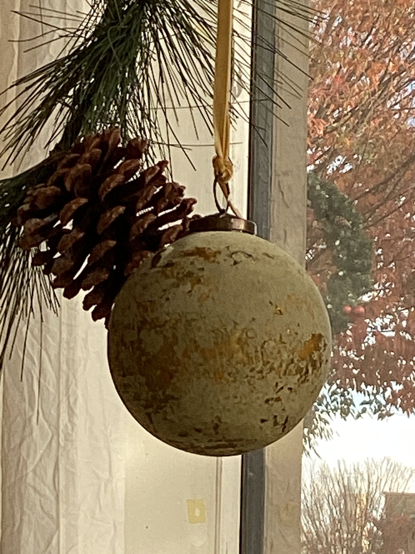 Green/Gold Ornament