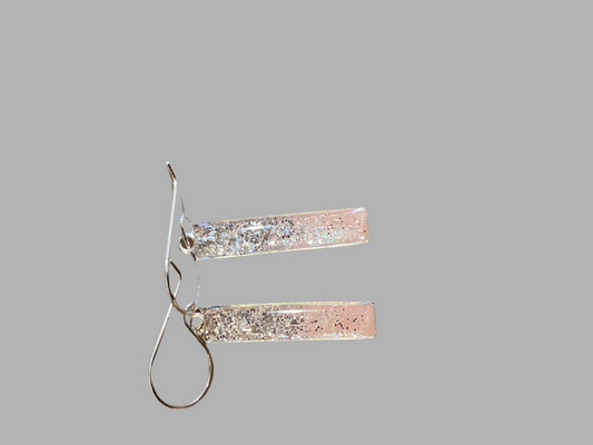 Earring S Bar w/Pink Glitter